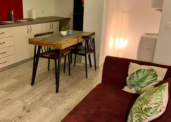 아파트 Ultra Living - Luxury And Comfort Downtown 클루지나포카